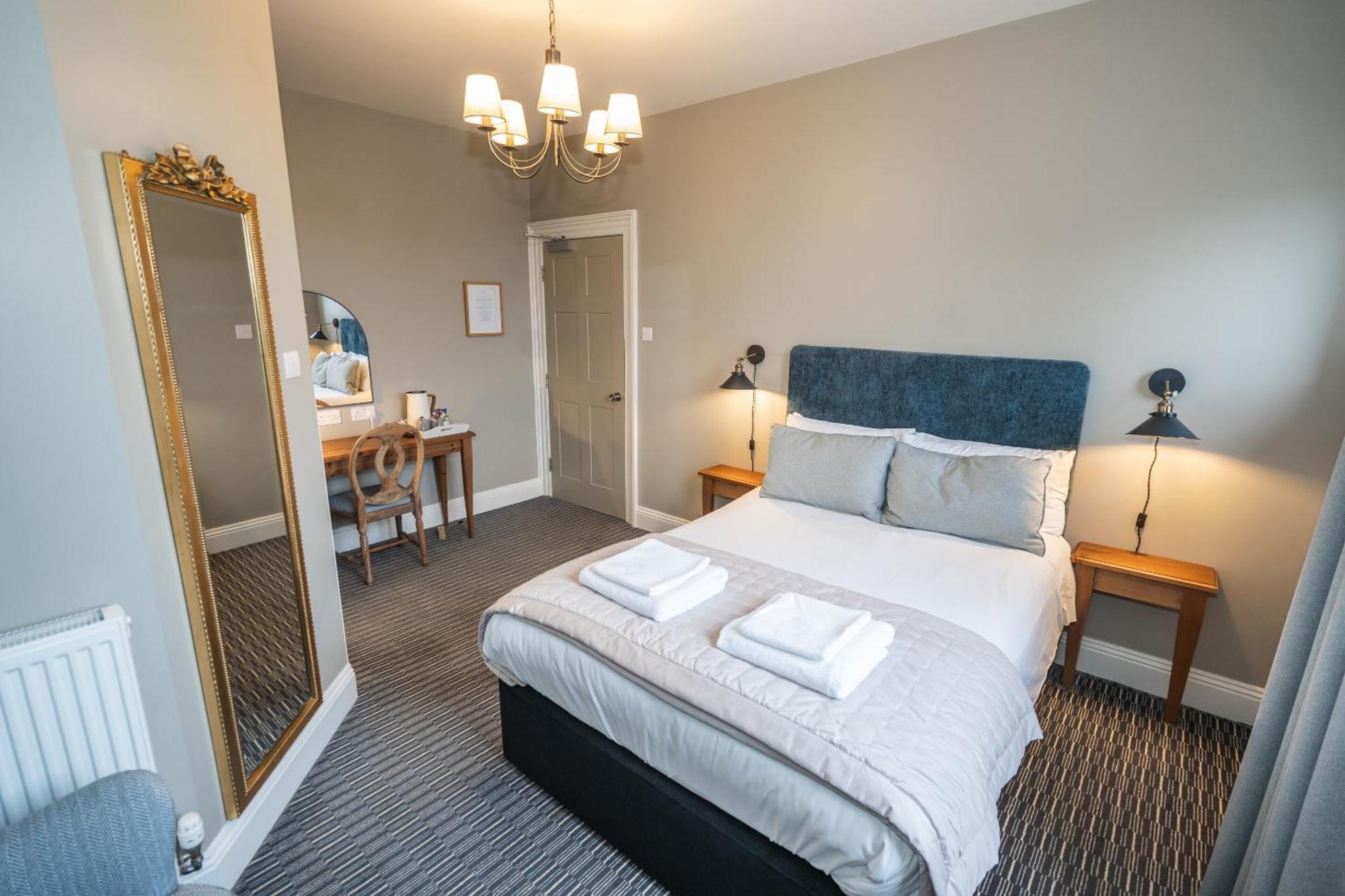 The Lazy Goose - Coffee House & Bedrooms *